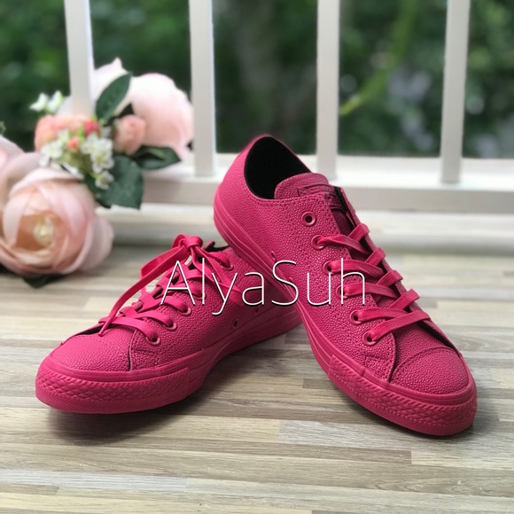 NWT Converse Ctas OX Vivid/Pink WMNS AUTHENTIC - Picture 4 of 7